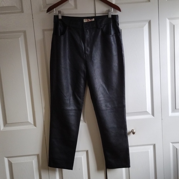 We the Free faux leather Zip up black pants size 29 pockets ankle High Rise